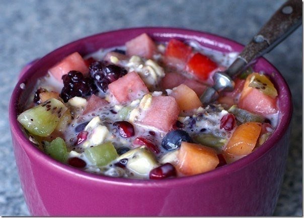 FamilyFun25's tweet photo. Fat burning fruit salad with cereals - https://t.co/x0scVU1WzW https://t.co/BYhDEggr9I