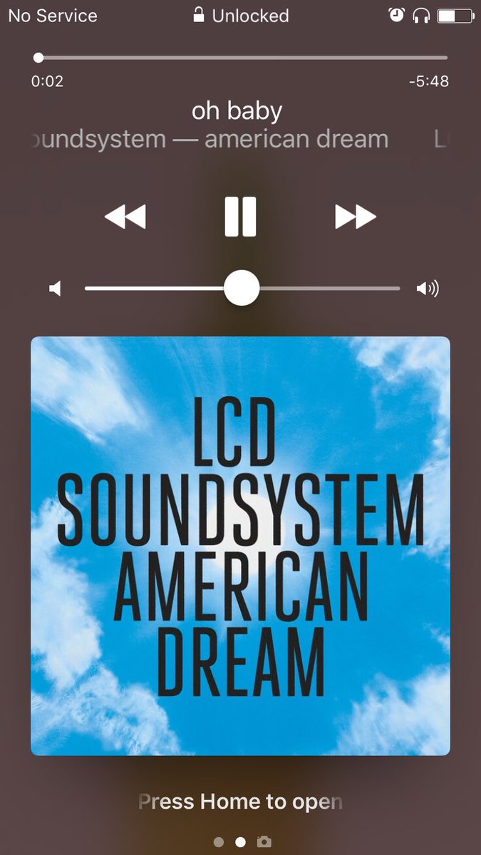 On repeat since 9am. Obviously.
#Lcdsoundsystem #danceyrselfclean #ohbaby👌