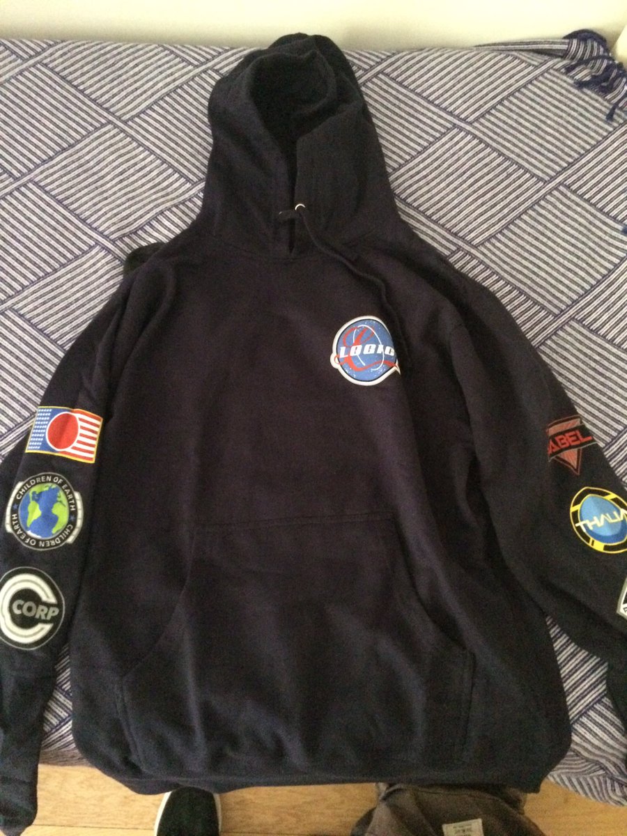 OpticGamingN's tweet photo. Got the merch! Thanks for being such an inspiration!!! From Portugal!🔥@Logic301 https://t.co/gcb7ySihz4