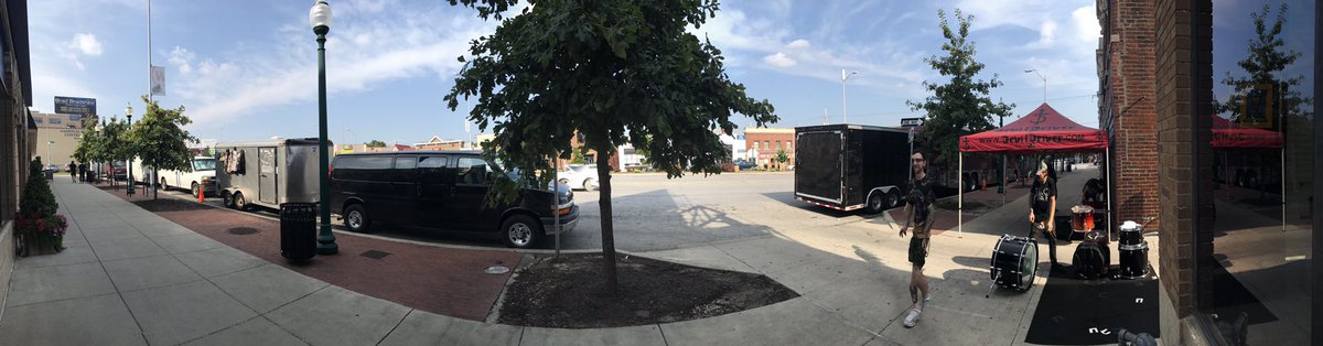 joncured's tweet image. Thanks 2 everybody from the @CrownUptown &amp;amp; in Wichita last nite! 2nite @devildriver @36CF @Cane_Hill &amp;amp; @Tetrarch at the @riotroom C U there!