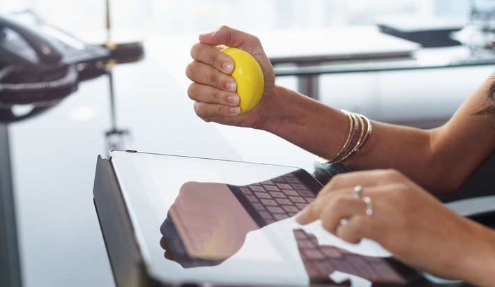 proforma_mt's tweet image. Stress is inevitable but managing it is crucial. Help customers ease tension with a branded squishy ball: otbd.it/5WLCn2c5