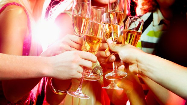 MunzingenCanada's tweet photo. Munzingen Wines - our light bodied #dealcoholized wine is the #fruity alternative for #sparkling pleasure ! #ComingSoon #MunzingenWines https://t.co/UnvAsODVzX