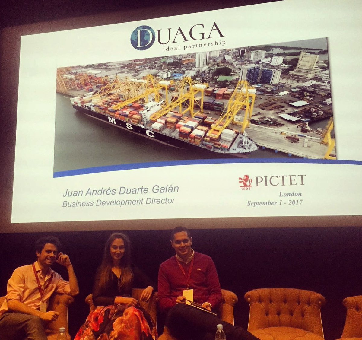 andidelfuturo's tweet photo. Emprendimiento colombiano de talla mundial. @JuanDuarteGalan con #Duaga contando su experiencia en Londres #soyADF https://t.co/yJZANCplOt