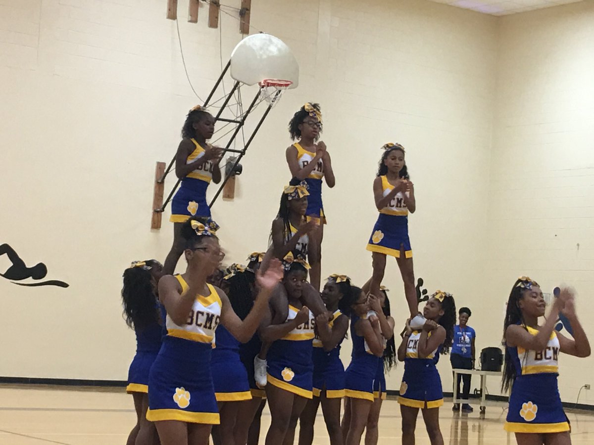 PalmettoEagles's tweet image. Shout out to the Bear Creek Cheerleaders and Dance Team for their performances at our PBIS assembly . #Workingtogether #SLC