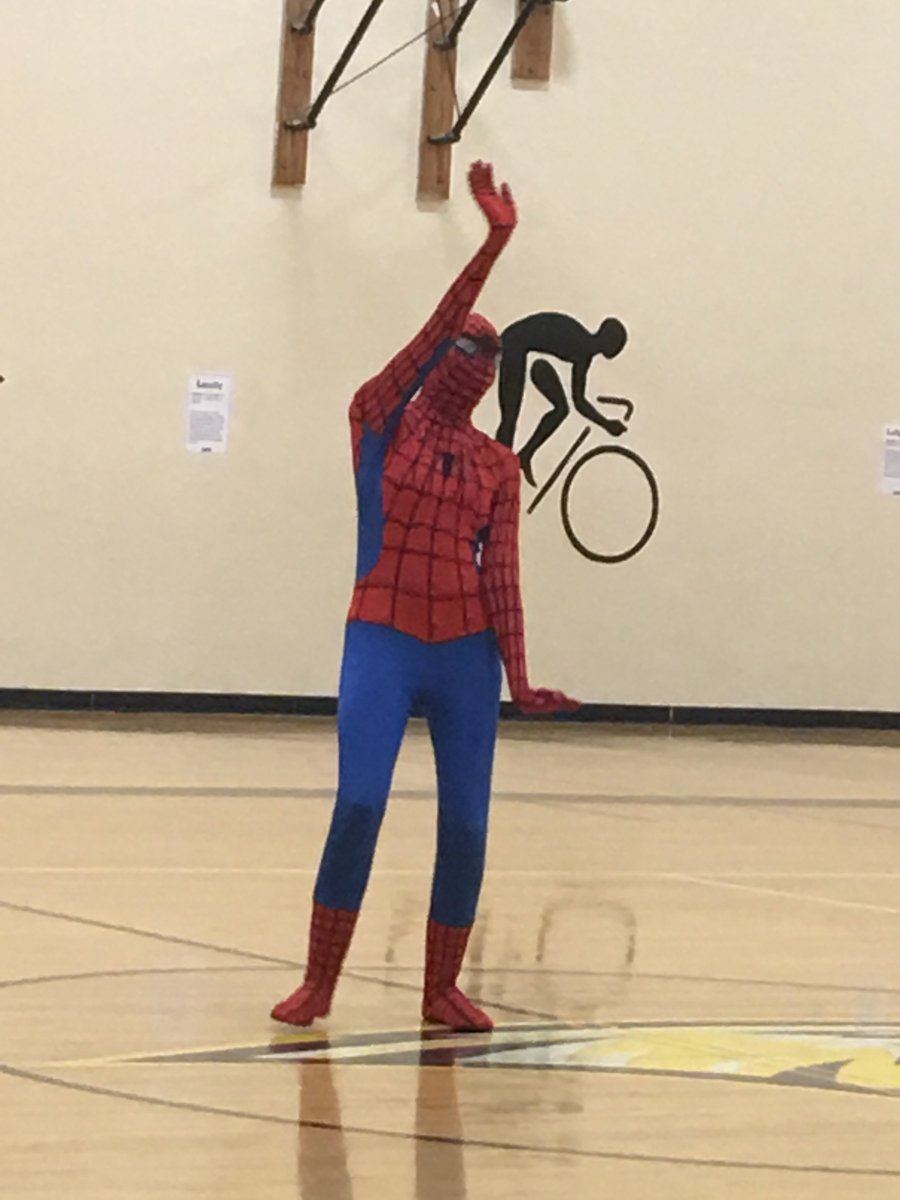 PalmettoEagles's tweet image. Our special guests at the PBIS kickoff !  Spiderman and The Landmark Eagle! #PBIS #PESspirit