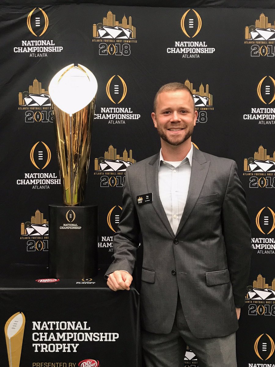 Tim_Trefzer's tweet photo. Exciting start to the @CFBPlayoff #ATLChampGame 2018 season w/ @atlchampgame host cmte &amp; @CFAPeachBowl Kickoff Game! #AtlantatoAtlanta https://t.co/XRdqFVO85z