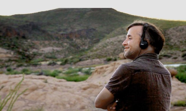 linklaterdoc's tweet photo. "If you have 90 minutes, &amp; you loved @BoyhoodMovie..." thanks @nytimes for putting @linklaterdoc on your watchlist!→ https://t.co/2ecoN8q4NI https://t.co/etF5vL9Kxm