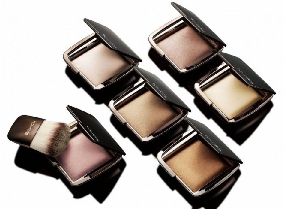 Review: Hourglass Ambient Lighting Powder bit.ly/2xE3sGA