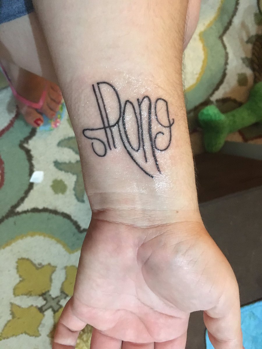atleighbennett's tweet photo. Just home from getting my new tattoo! #TexasStrong #HurricaneHarvey https://t.co/3hvB96Rqc5