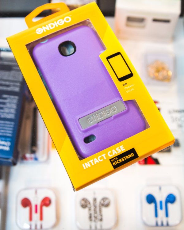 FoneZoneBoost's tweet image. Treat yourself to some new phone accessories this three-day weekend.