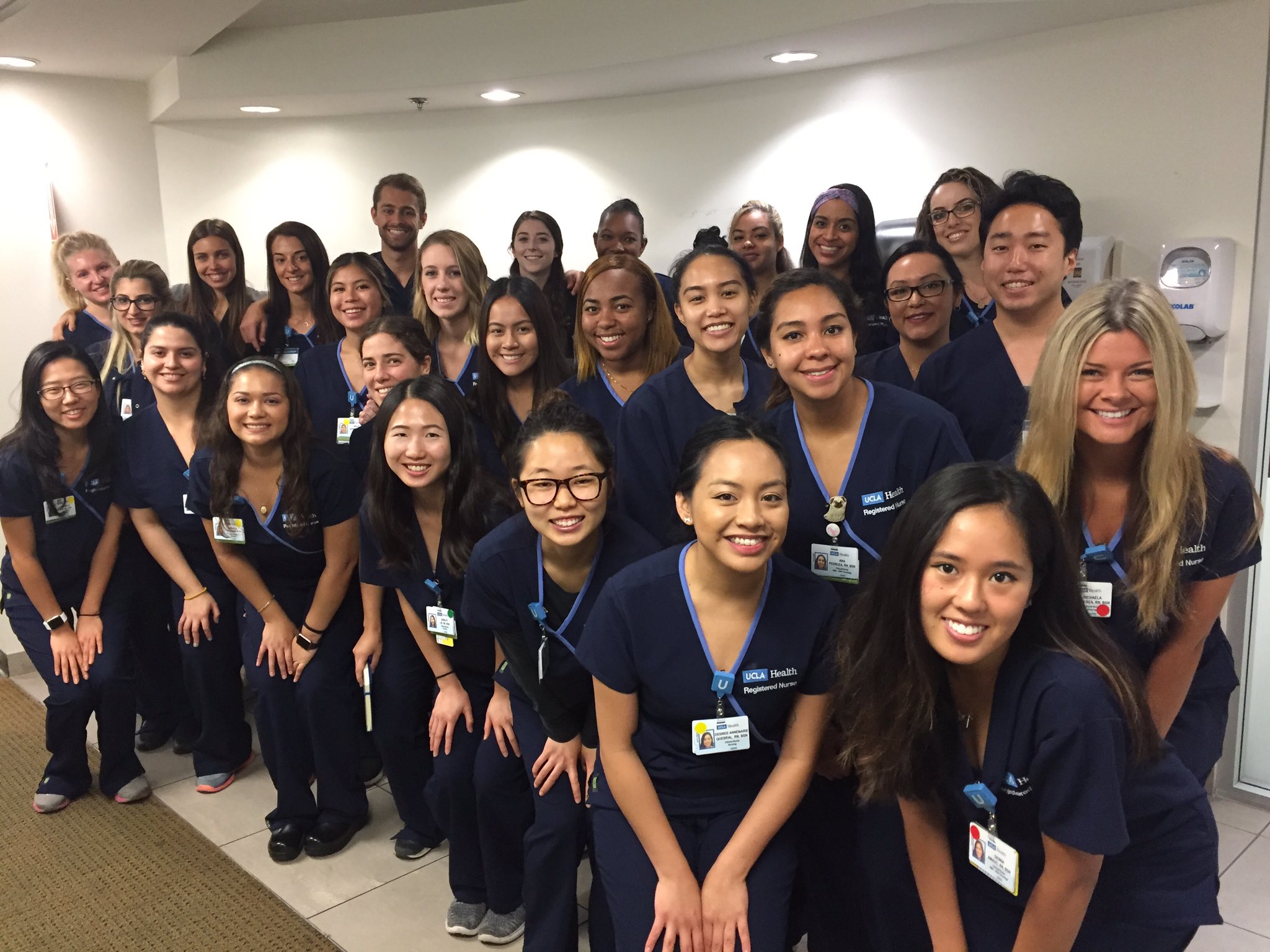 UCLA School of Nursing on Twitter: "And special congratulations to our 2017  grads starting their careers @UCLAHealth https://t.co/Lc48bimLoj" / Twitter