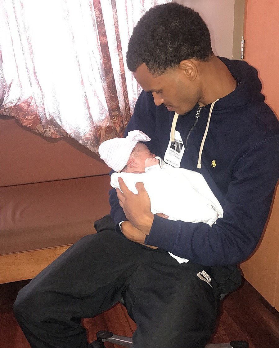 PapiMarcus_'s tweet image. Sept 1,2017 My baby Girl was Born Kahri Skye Bryant