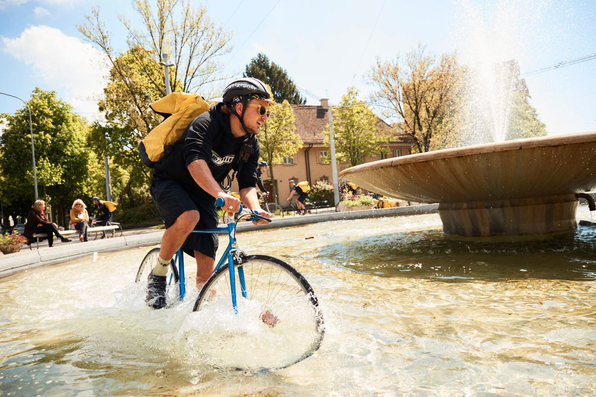VeloblitzZH's tweet photo. Für all jene, die den Sommer auch so genossen haben wie wir. 

Foto: @danielhager

https://t.co/HbbObwxSAR https://t.co/SqNcwQw9up