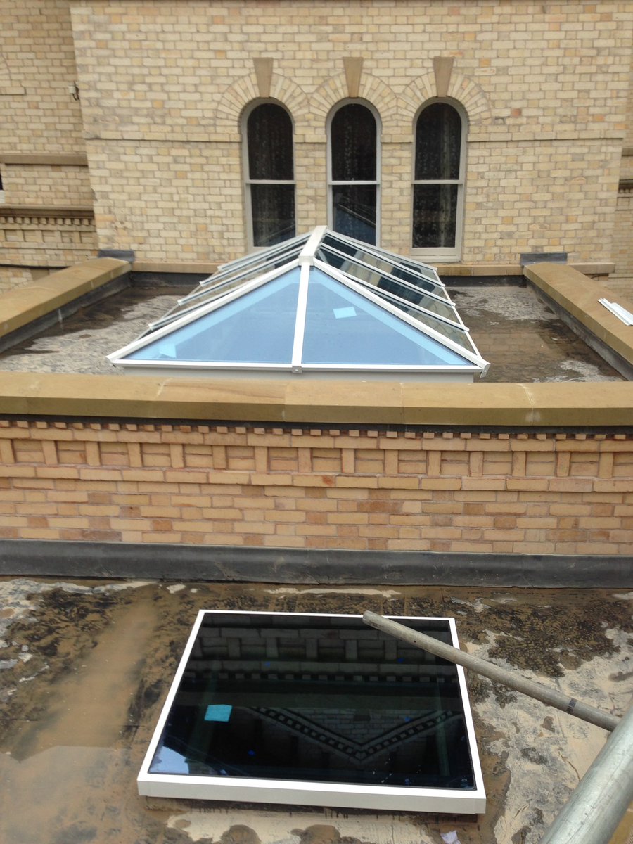 aaronkershaw81's tweet photo. @alderleyedgecom another quality installation from the team at Whiterose Windows in Cheshire @kingphillholmes https://t.co/HuxiGyz2X2