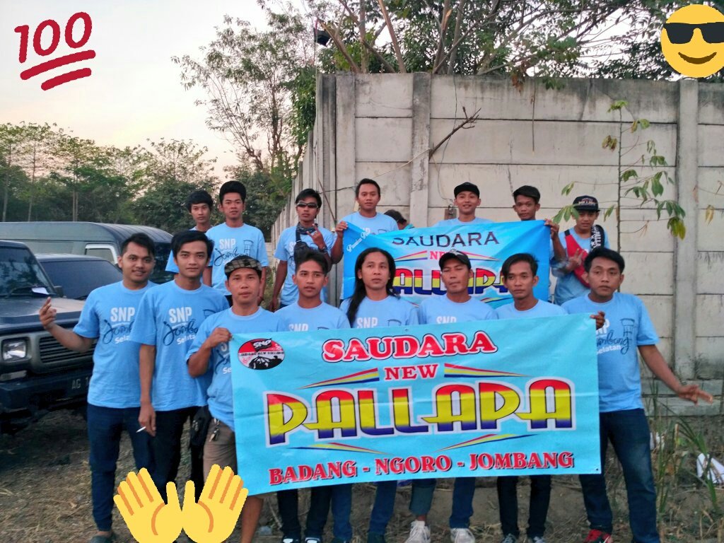 syaifulmemble's tweet photo. Ngelive Wringin Anom 
@OMNEWPALLAPA 
@_SNPIndonesia 
@kabar_jombang 
@herlina_lilin https://t.co/WR1y7kuevm