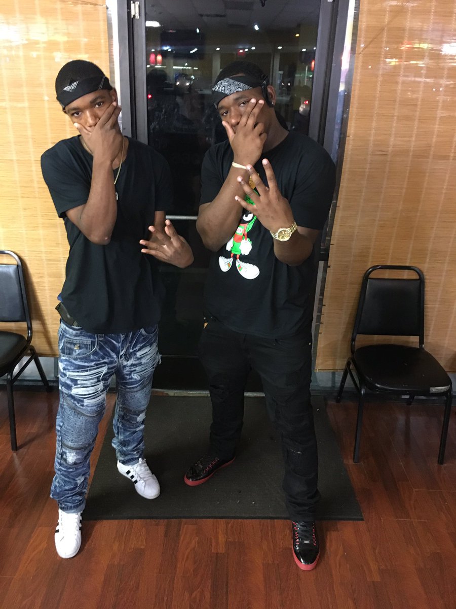 StunnaAnt4's tweet photo. Say the wrong shit you get shot in yo mouth🤐4️⃣ https://t.co/Ep0QeUd8z5