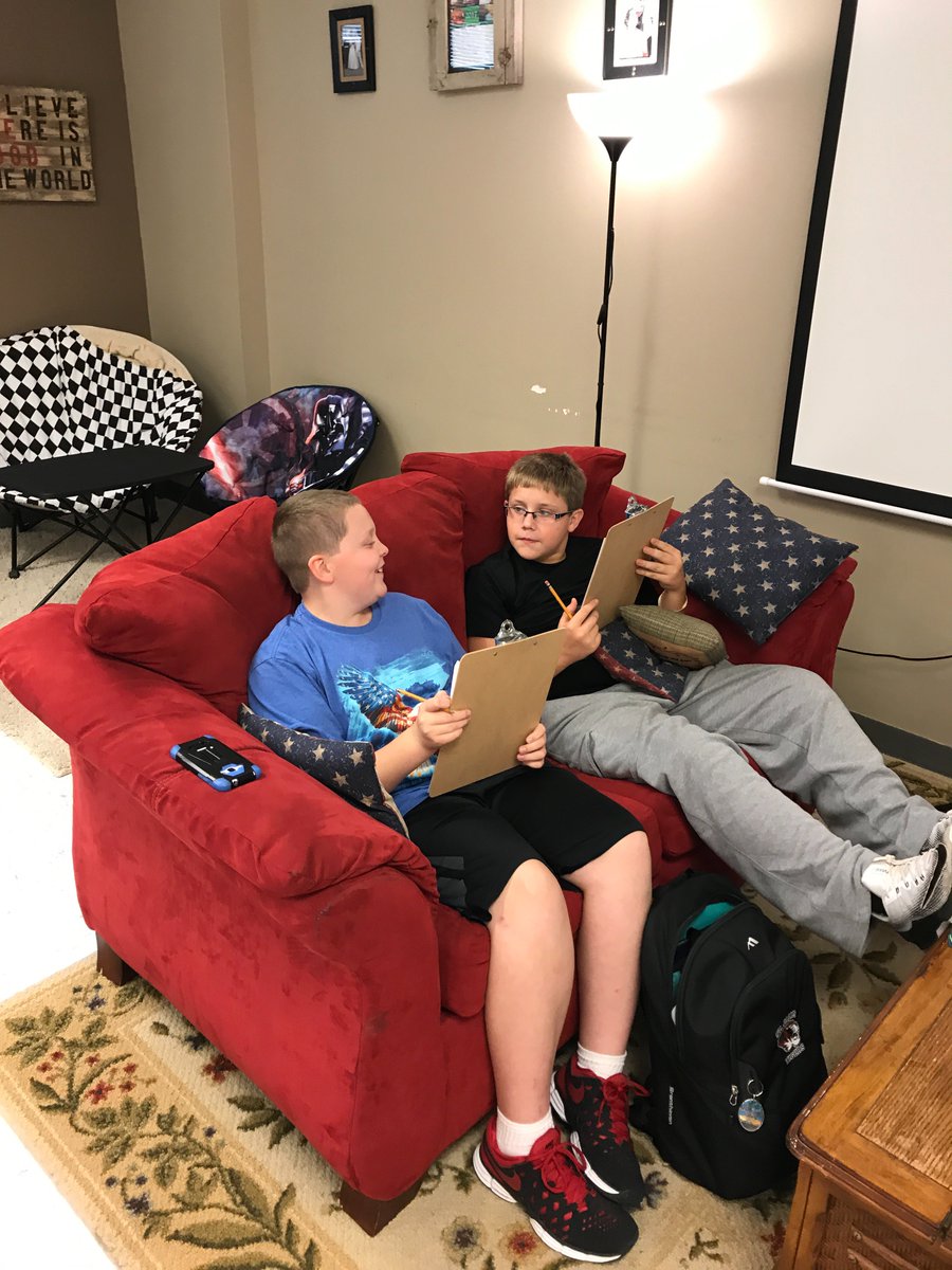 hodgetech's tweet photo. We imitated and timed ourselves texting and driving today.  Calculating distance traveled in that time next wk.  Stay tuned! #stjtigerpride https://t.co/EDxPpIvR4V