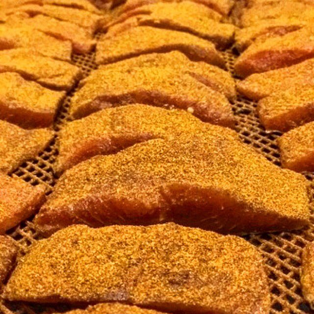hooked_ak's tweet photo. NEW flavor- spicy smoked salmon! #wheretoeatinjuneau https://t.co/as3iY5FR4a