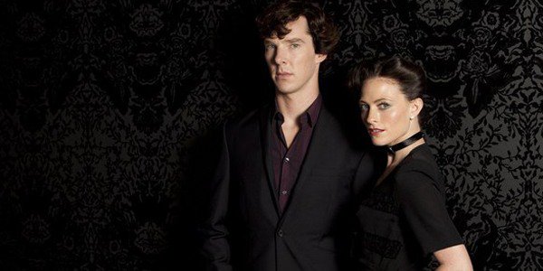 I want to wish a very Happy Birthday to \"The Woman\"the beautiful Lara Pulver   