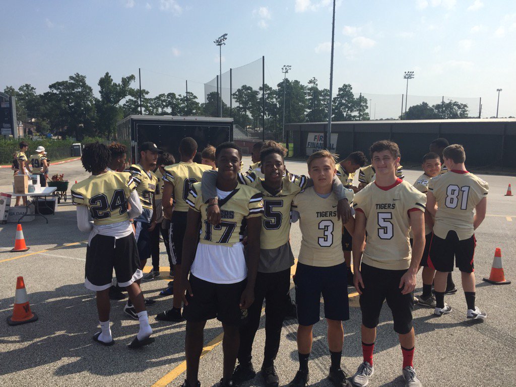 CHS Tiger Football tweet media