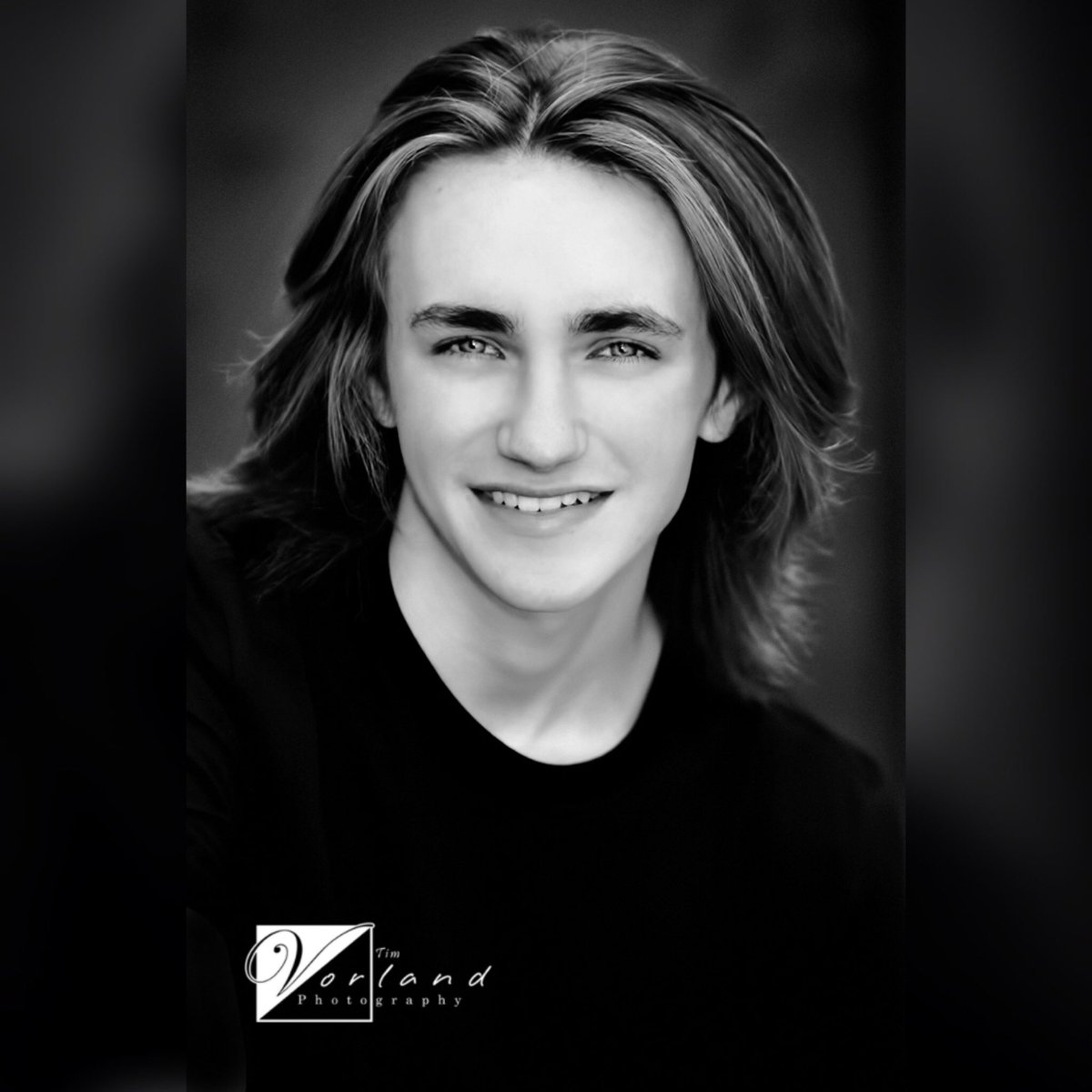 Drake here is a little teaser from your senior session!  Valley High School #classof2018 #seniorsunday #seniors