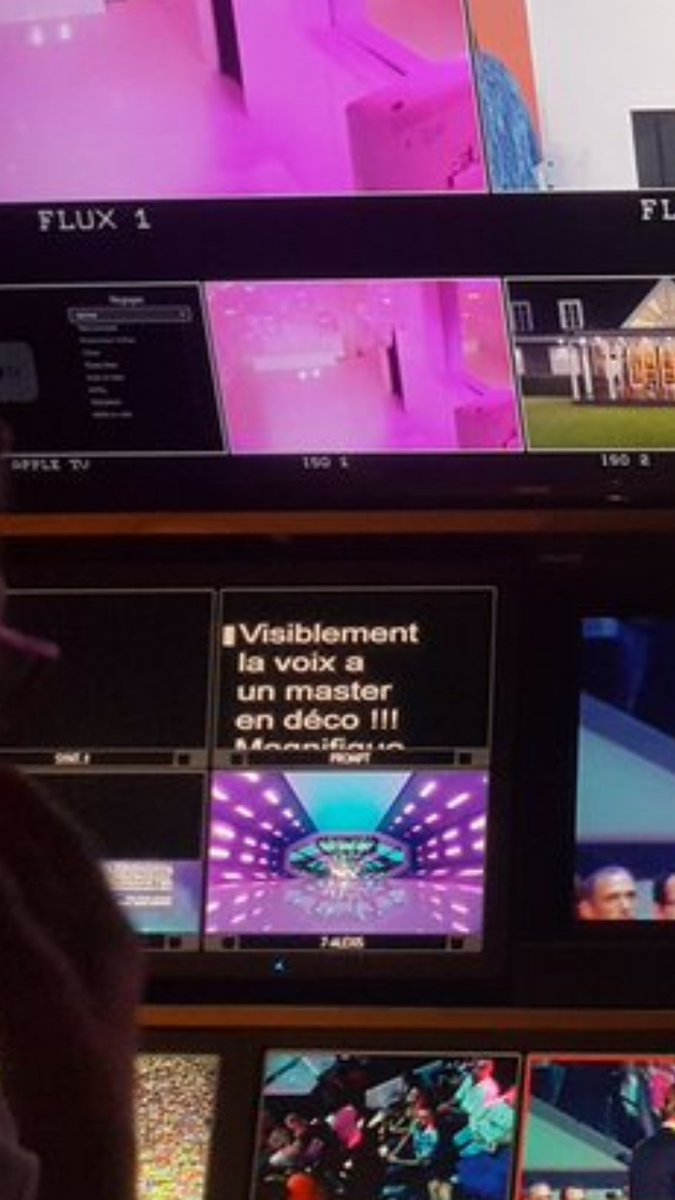 SSactualite's tweet photo. Meme les blagues de @Tof_Beaugrand sont écrites sur le prompteur! 😂 #SS11 https://t.co/6uhNwSxX23