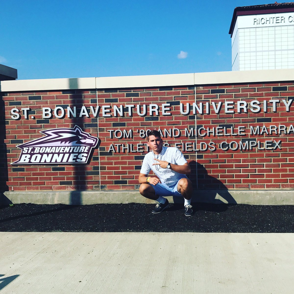 PolishWolf17's tweet photo. I am proud to announce my commitment to @StBonaventure @CoachMearns https://t.co/NgaPOw75q2