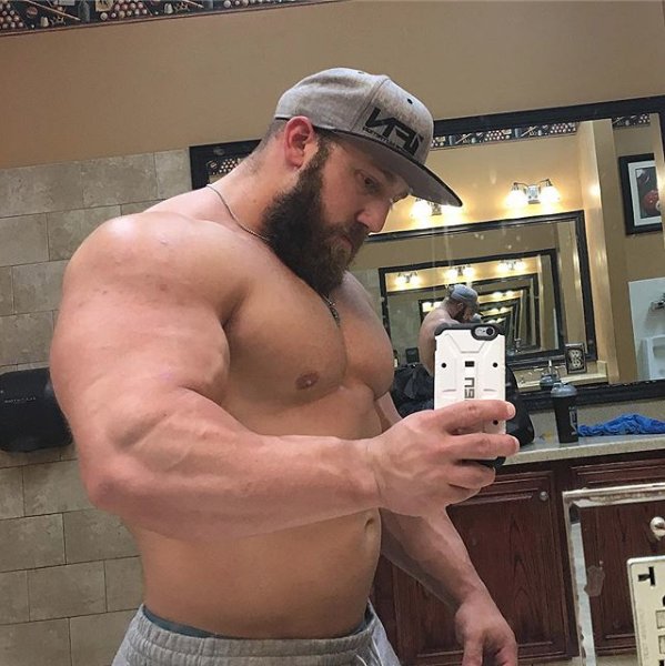 IForceNutrition's tweet photo. "Arms were def pumped today! Intensity was on fire!"
- #IFN Athlete @CPantanoSquats
#iForceNutrition #iAMaForce #iForceNation #FlexFriday https://t.co/vAz2Petgow