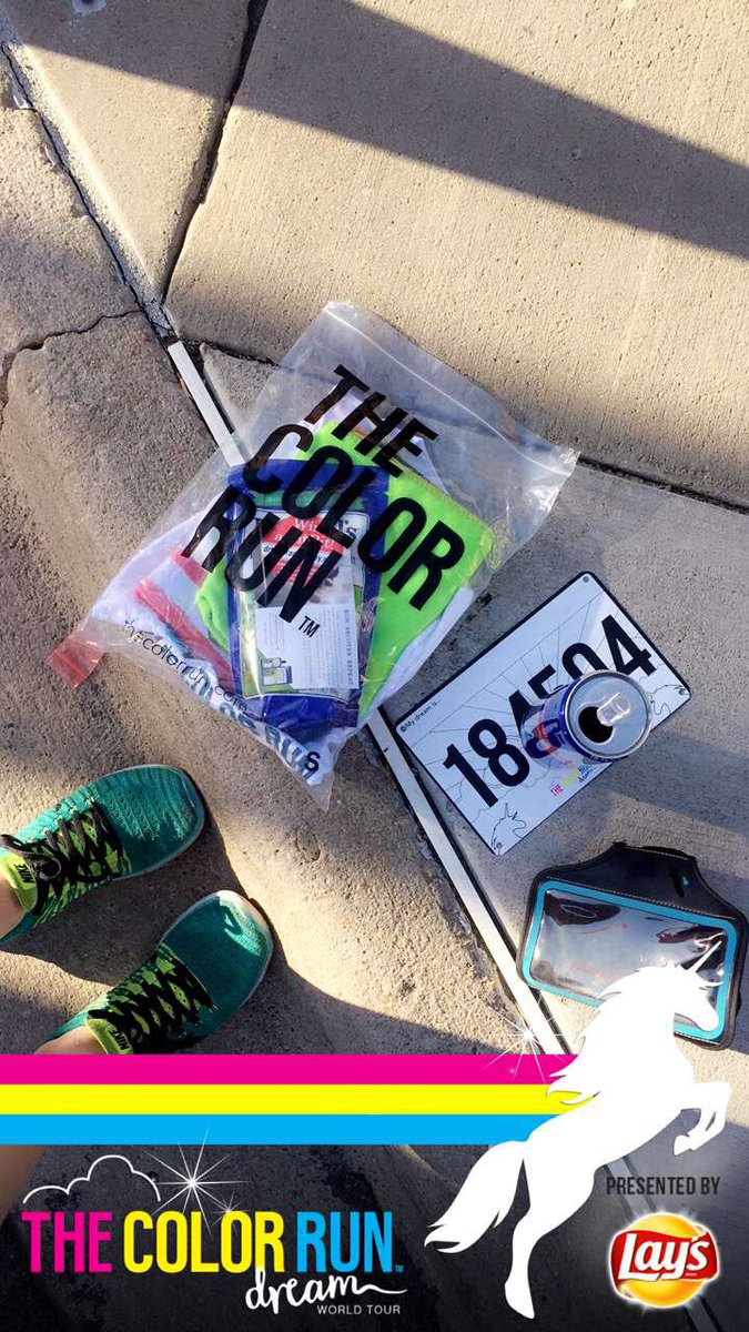 fitjunk90_'s tweet photo. Ran the color run last week #colorrundenver #2017 @TheColorRun https://t.co/BnvjdHWlSA