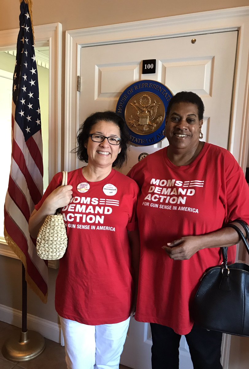 jeffs_amy's tweet photo. Moms Demand Action volunteers in GA 6th and 11th districts voicing concerns and encouraging Representatives to #stopCCR https://t.co/ZRjValTc1R