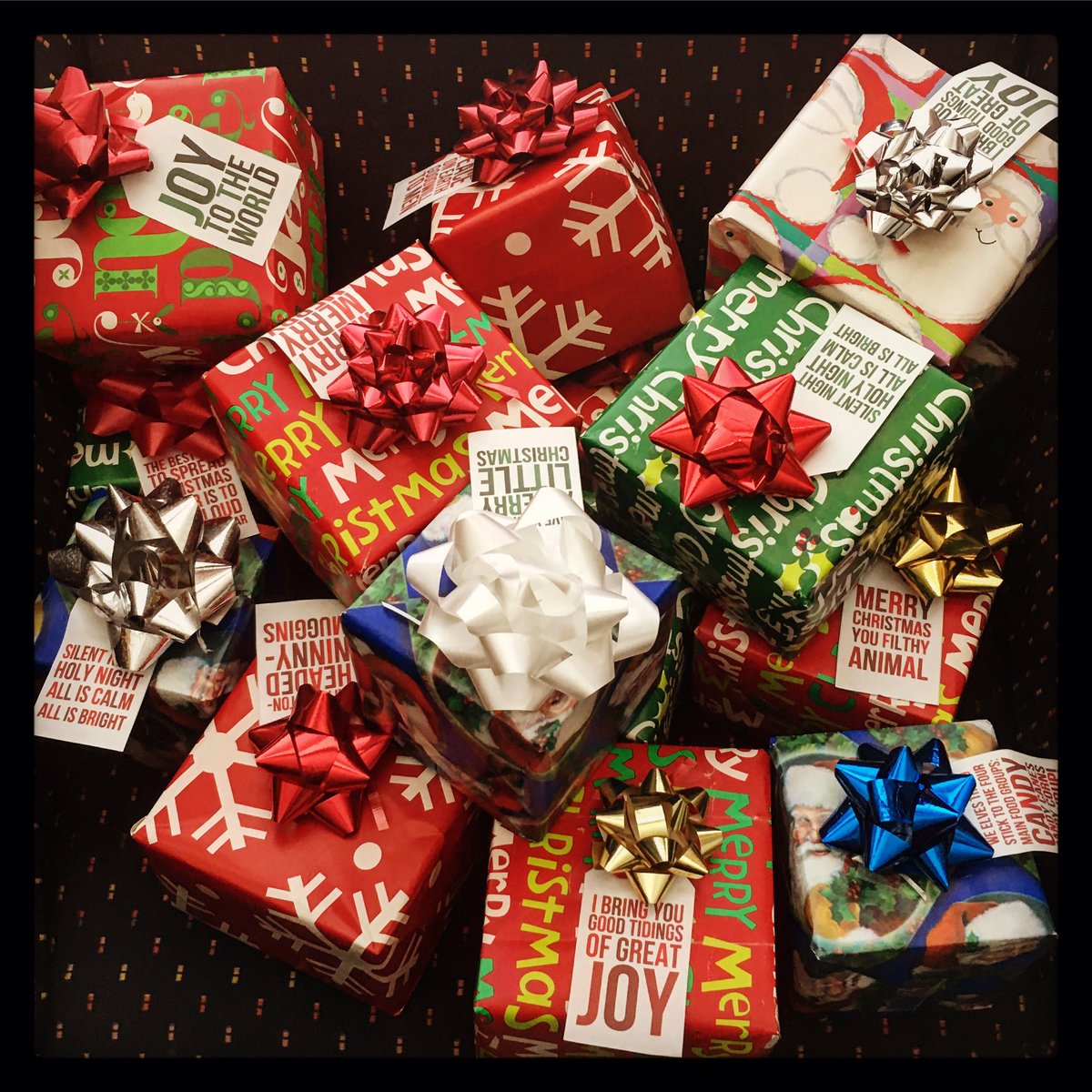chouinardphoto's tweet photo. My sweet daughter's surprise for my mom: one wrapped gift for each week of chemo. 💞🎁💝💘💖💓💕💘💜💕💞💗💖💘 #SomethingToLookForward to. https://t.co/qRoEYgEBIs