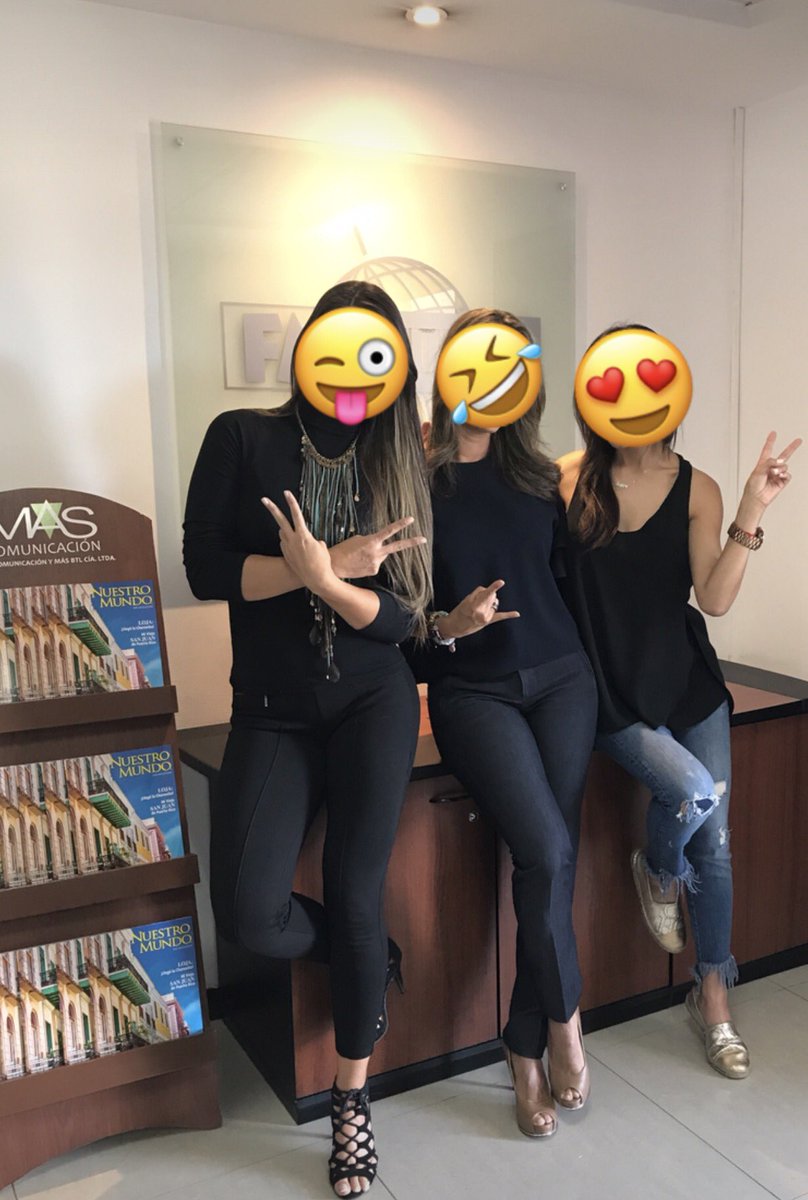 MaMechecastro74's tweet photo. En modo fin de semana 👏👏👏....Adivinen los personajes??!! 

#weekend #modofds #tgif #radio 🎙#magazine @karinasarmiento @nicocueva2000 https://t.co/W91DhGrUzK