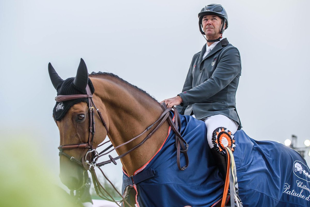Urcos de Kerglenn*HDC durant la remise des prix après sa victoire aux <a href="/stephexmasters/">Stephex Masters</a> ! ✨

© jerroenwillems.be