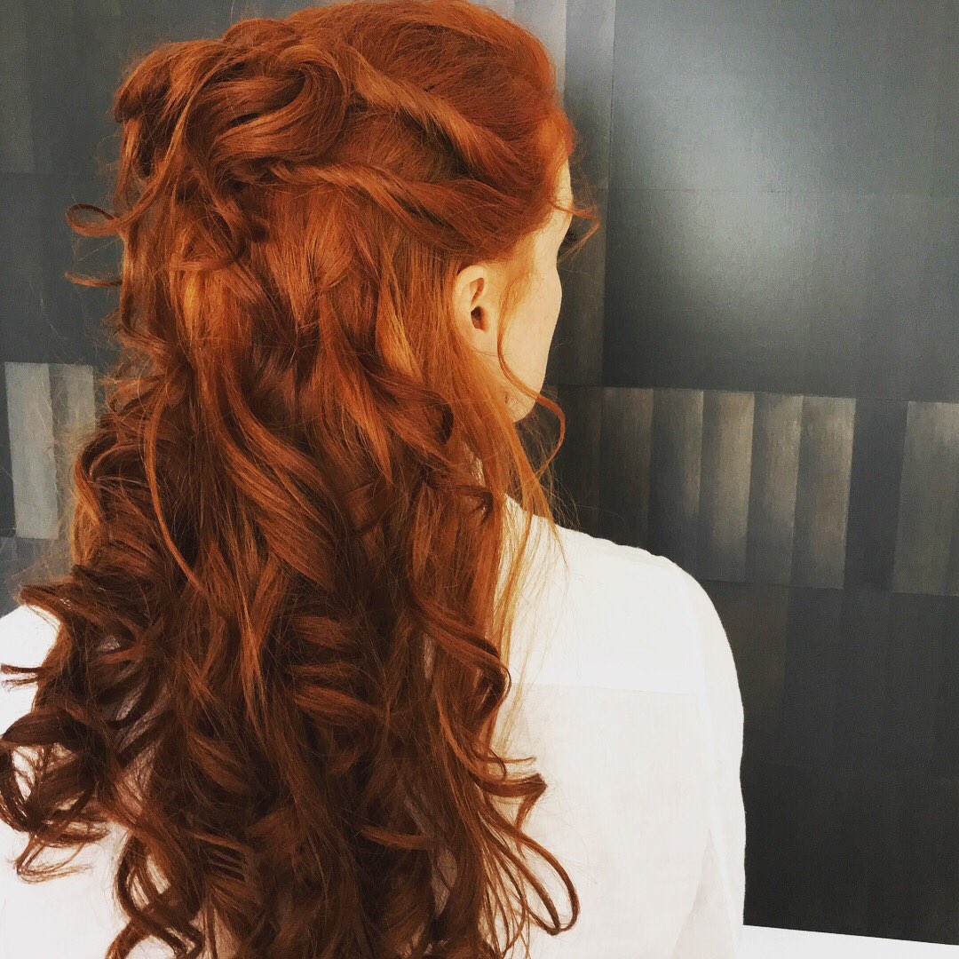 JoNewmarch's tweet photo. Great to be back. Love this character. Love this cast and crew. Love this life. Hair by Jill Tymos ❤️#wcthseason5 #MollySullivan #TeamFloMo https://t.co/VFD6FNYmta
