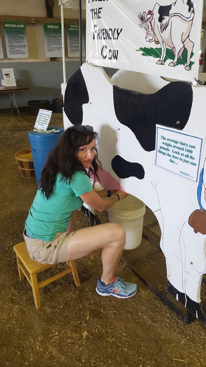workithealth's tweet photo. What does #funinrecovery mean to you? @salinefair #throwbackto4h #rustbeltmade #nationalrecoverymonth #jugsnotdrugs https://t.co/iirACbO5wT