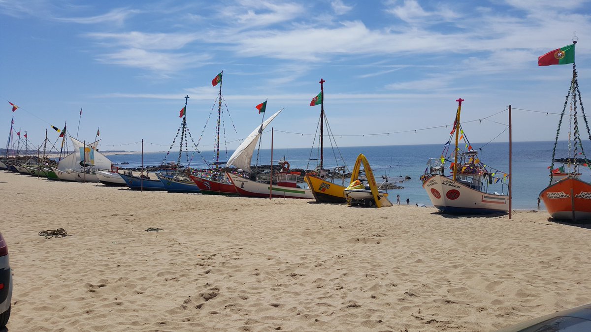 MikeSoares69's tweet photo. #5MTF1 mes vacances au Portugal ont été magnifique et j'en ai eu plein d'étoiles au yeux 😁 https://t.co/RJrMoGZ04o