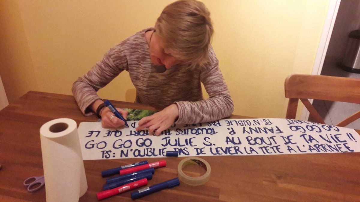 DoroThuillier's tweet photo. mode supportrice demain pr les courses de la #braderiedelille Gogogo @Fann_pruvost sur le semi 9h & J.#Sylvain sur le 10k 11h 👊💪🏃#onEstLaaa https://t.co/0OshLSt6Gk