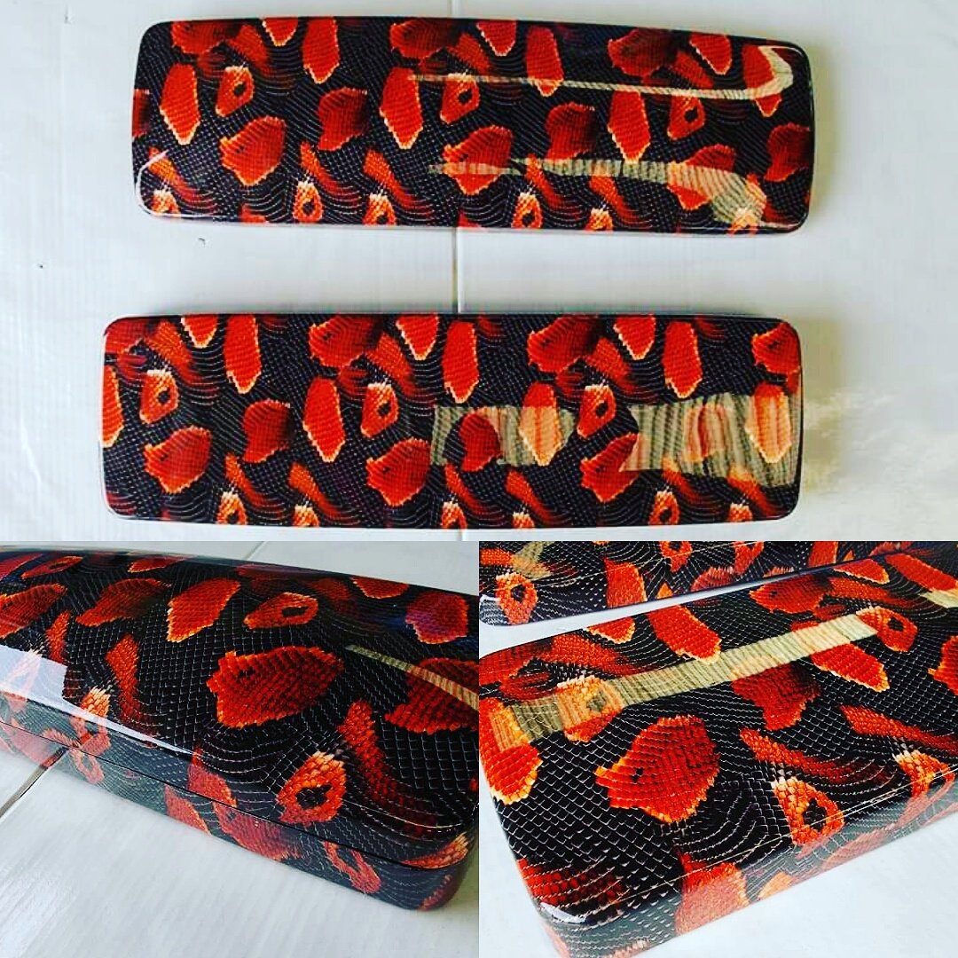 EliaMarega's tweet photo. Cubicatura custodia violino effetto "pitonato".#cubicaturavillesse #watertransferprinting #violino #custodia #pitone #2mcar #carrozzeria https://t.co/y0j4hFkkRF