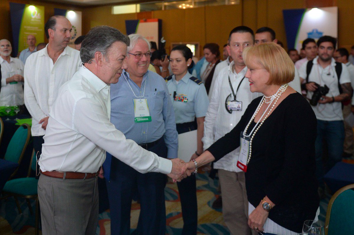 Juan Manuel Santos tweet media