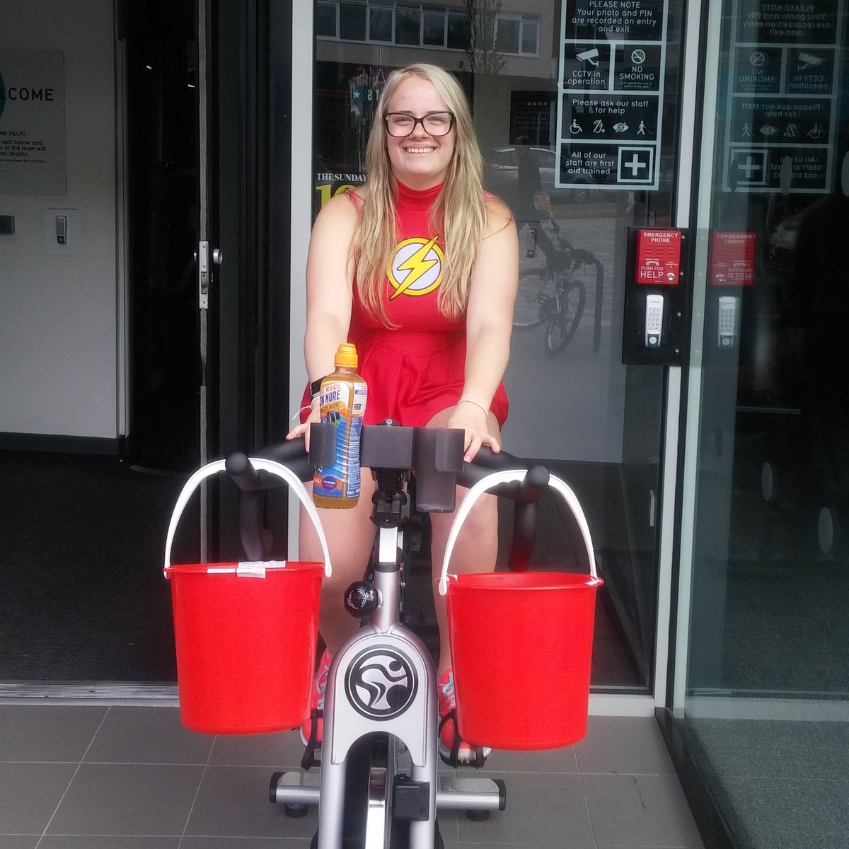 DanielleFlint25's tweet photo. Really enjoyed today at @PureGym for the BIBI campeign @TheBHF #BIBI #unwanteditems #freecollection #TheFlash #dressup https://t.co/WAgJVBOi13
