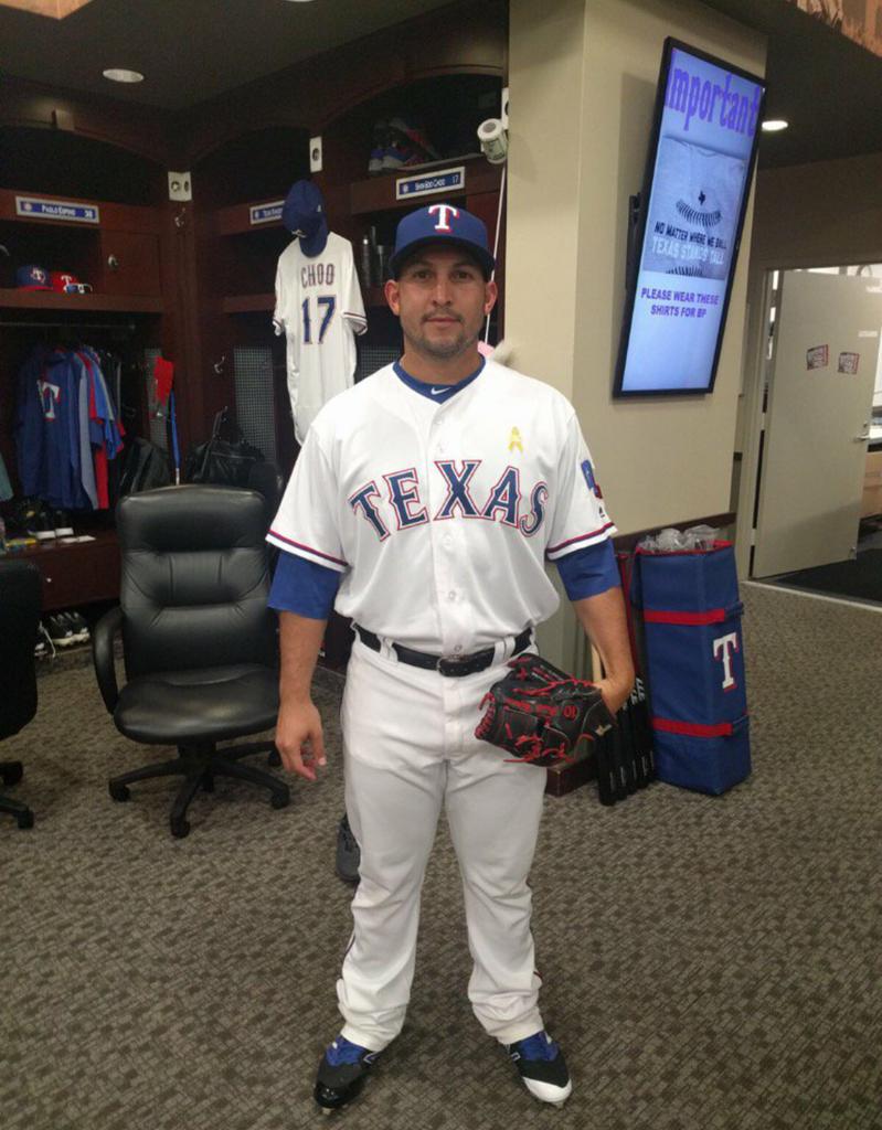 AurelioOrtiz31's tweet photo. Ahora con @losrangers el panameño @PaoloEspino10 lucirá el #38. Buena suerte a nuestro compatriota en su nuevo equipo. @MiDiarioPanama https://t.co/qSea4fc0Hm