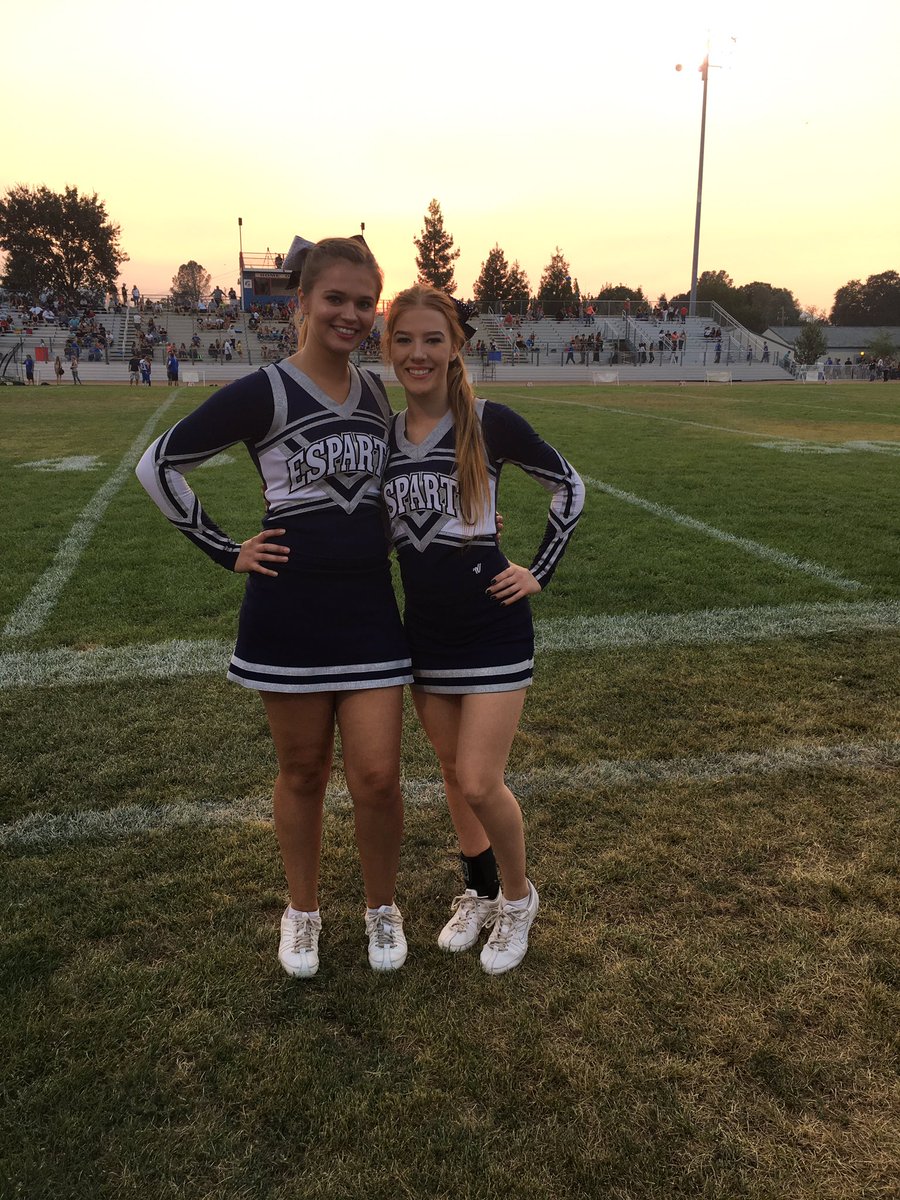 EspartoHS's tweet photo. Go Spartans!!! 🏈 #EHSPride #EHSCheer #EHSFootball https://t.co/3HJMoRAsw7