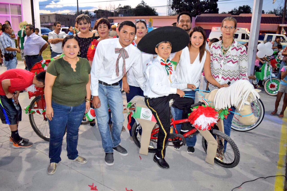 Gabyoss's tweet photo. Felicidades a los ganadores del primero y segundo lugar #Bicicletón de unidades decoradas #FiestasPatrias #Nava #ÚltimoAño @JuventudNava1 https://t.co/gHBbAR3HxS