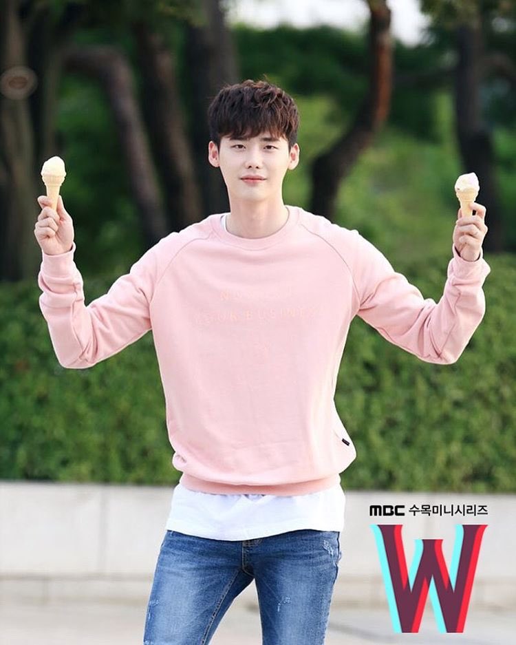 つかいません Ar Twitter ｗ ってゆードラマみたけど 今まで観たことない感じでめっちゃ面白い ハンヒョジュ イジョンソク ｗ 韓流ドラマ 二つの世界 オヨンジュ カンチョル Bs