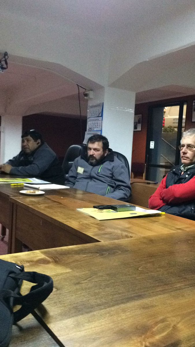 gabrieldelcajon's tweet photo. Finalizamos jornada diálogo ameno y sincero cn dirigentes apícolas @MeliptMeli @redapicolachile
#EncuentroApícola
#Apiunisexta @MuniRengo https://t.co/guwvbrz9hs