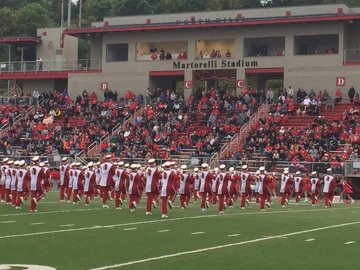 GuyLuvTheShow's tweet photo. Excellent pregame show by North Hills Band! NH vs USC Operation Football game of week https://t.co/gpkGFWgoFB