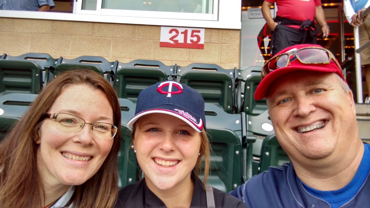 yeldard600's tweet photo. #twinspics @Twins https://t.co/BYbvlFavxa