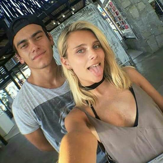 Valugoddess's tweet photo. #ValentinaZenereTrendy #KCAColombia #ValentinaZenere #KCAArgentina https://t.co/Y200g2YwO9