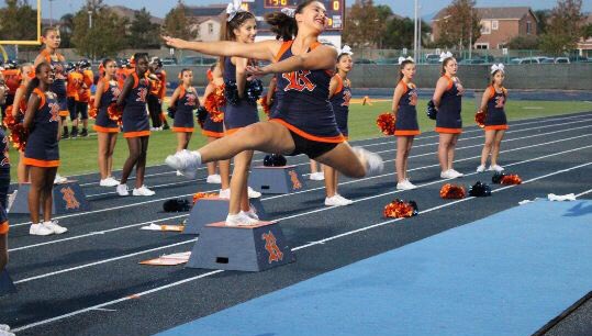 ErhsPepSquad's tweet photo. JV and freshmen cheer at their game yesterday! Great job ladies ❤️ https://t.co/RohJwFbJLD