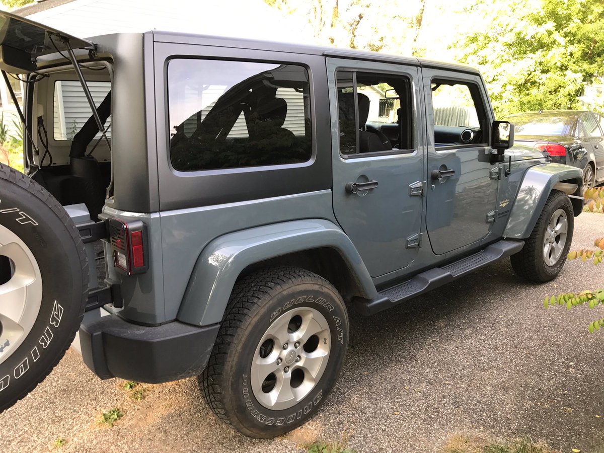 kimmetter's tweet photo. Before and after 😌 #JeepMafia #JeepLife #NewWheels Still working on a name for her - any suggestions? https://t.co/aiJBbFDHR2